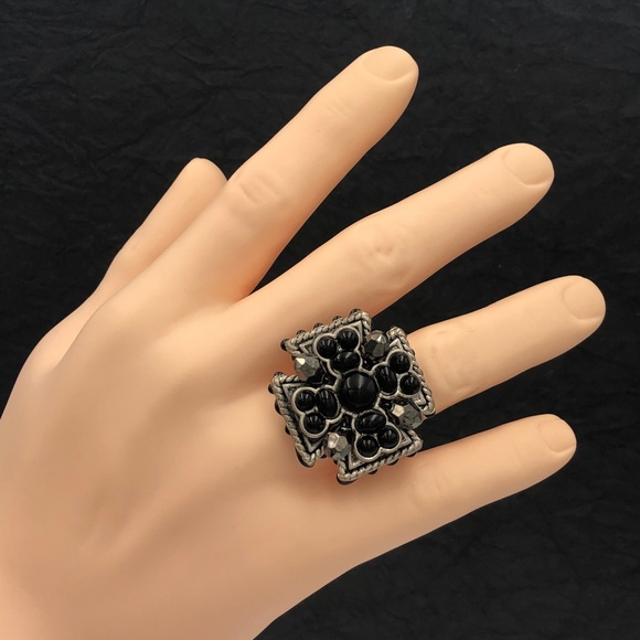 🌼 Squared Greek Cross Stretch Ring - Picture 1 of 3